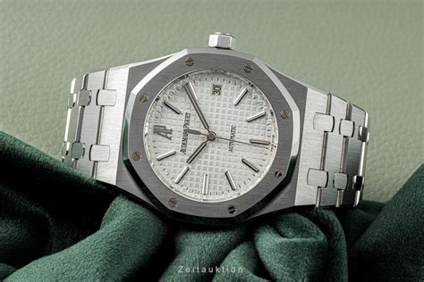 audemars piguet 3120|15300st.